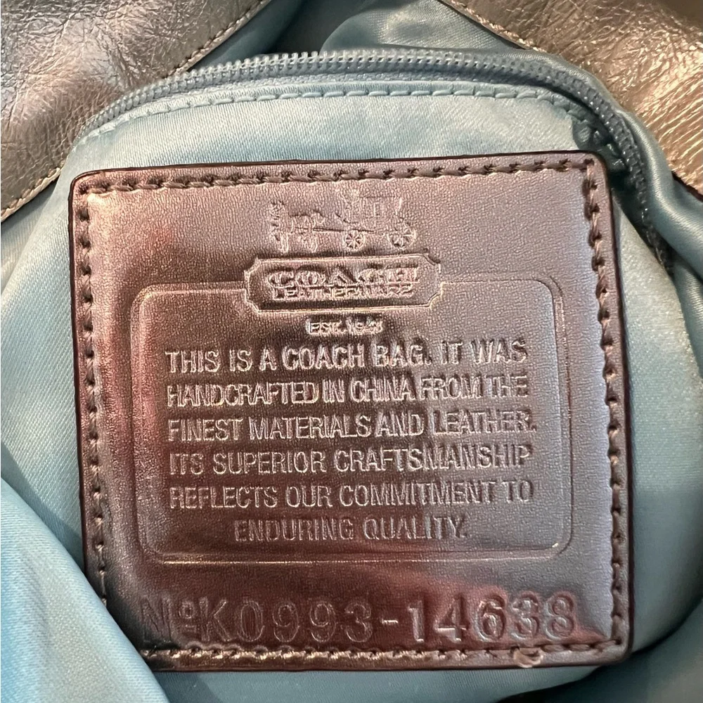 Coach purse - Picture 4 of 4